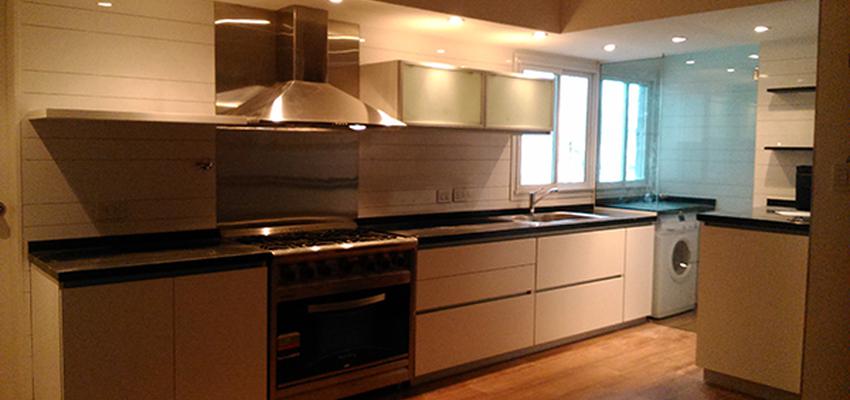 Cocina Estilo contemporaneo Color marron, beige, marron  diseñado por Atlantico Arqs | Arquitecto | Copyright www.atlanticoarqs.com