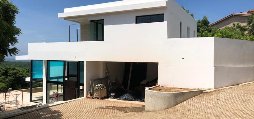 Dormitorio, Comedor, Escalera Estilo moderno Color beige, marron, marron  diseñado por Atlantico Arqs | Arquitecto 