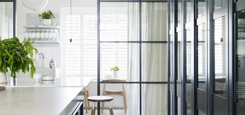 Cocina Estilo contemporaneo Color gris  diseñado por Víctor J. García I INTERIORISMO | Interiorista | Copyright Pinterest