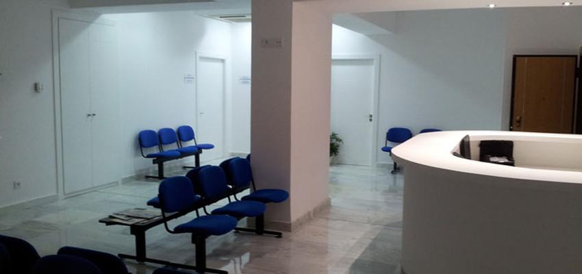 Recibidor, Vestibulo, Oficina style contemporaneo color azul oscuro, blanco, gris  diseñado por Micas | Arquitecto | Copyright Miguel Ángel Castillo Gallego, MiCas