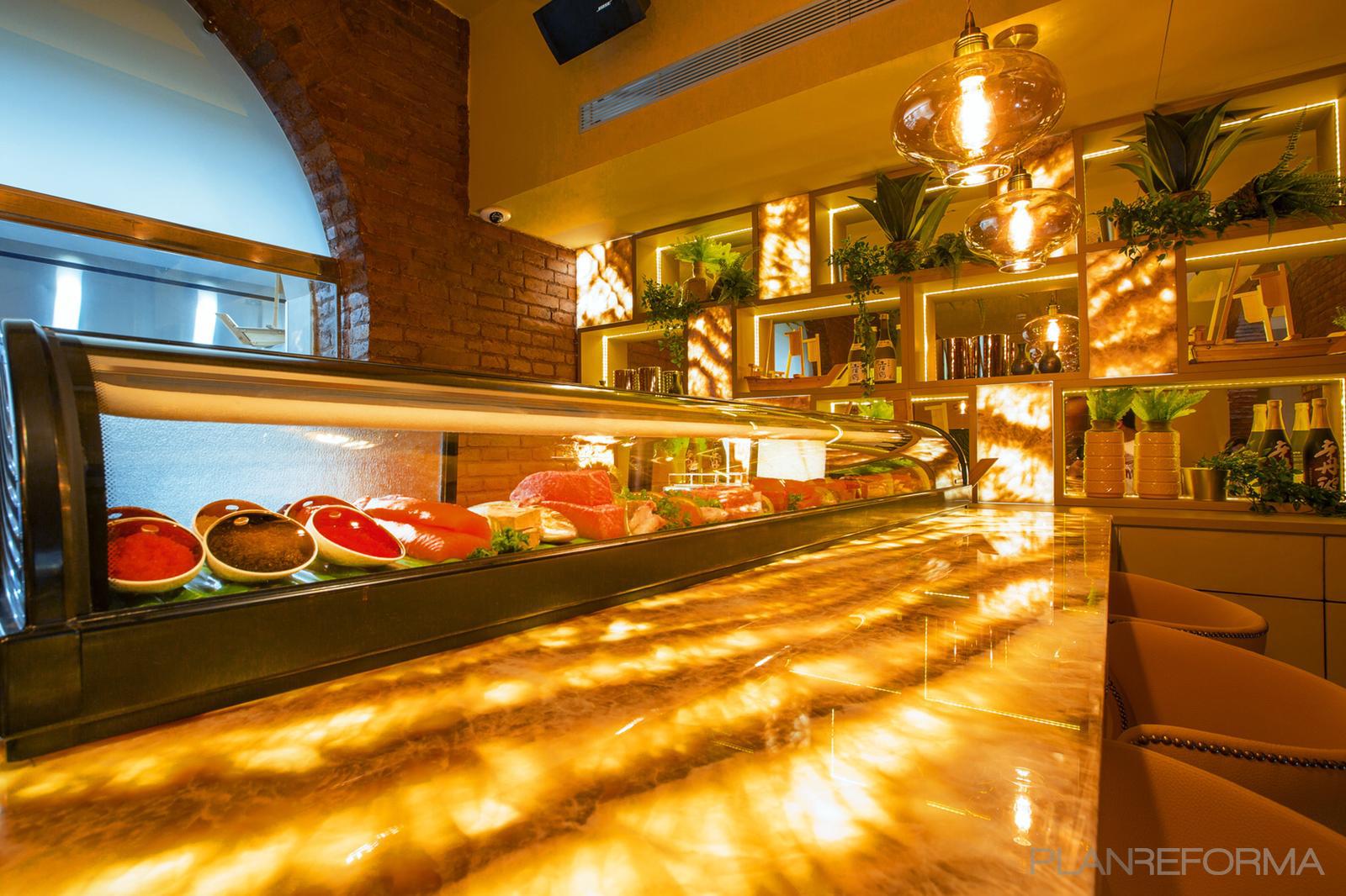 Restaurante Estilo moderno Color ocre, amarillo, marron  diseñado por MASQUEPINTURA FASAN, S.L | Gremio | Copyright mas que pintura