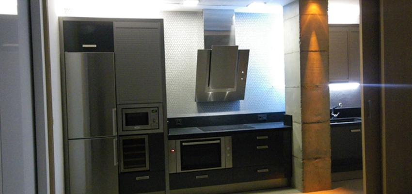 Comedor, Cocina Estilo moderno Color marron, gris, bronce  diseñado por DEDISEÑO interiorismo | Gremio | Copyright Dediseño interiorismo