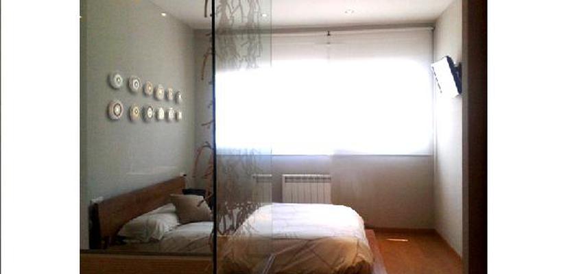 Dormitorio style contemporaneo color marron, marron, blanco  diseñado por PRATT   | Arquitecto 