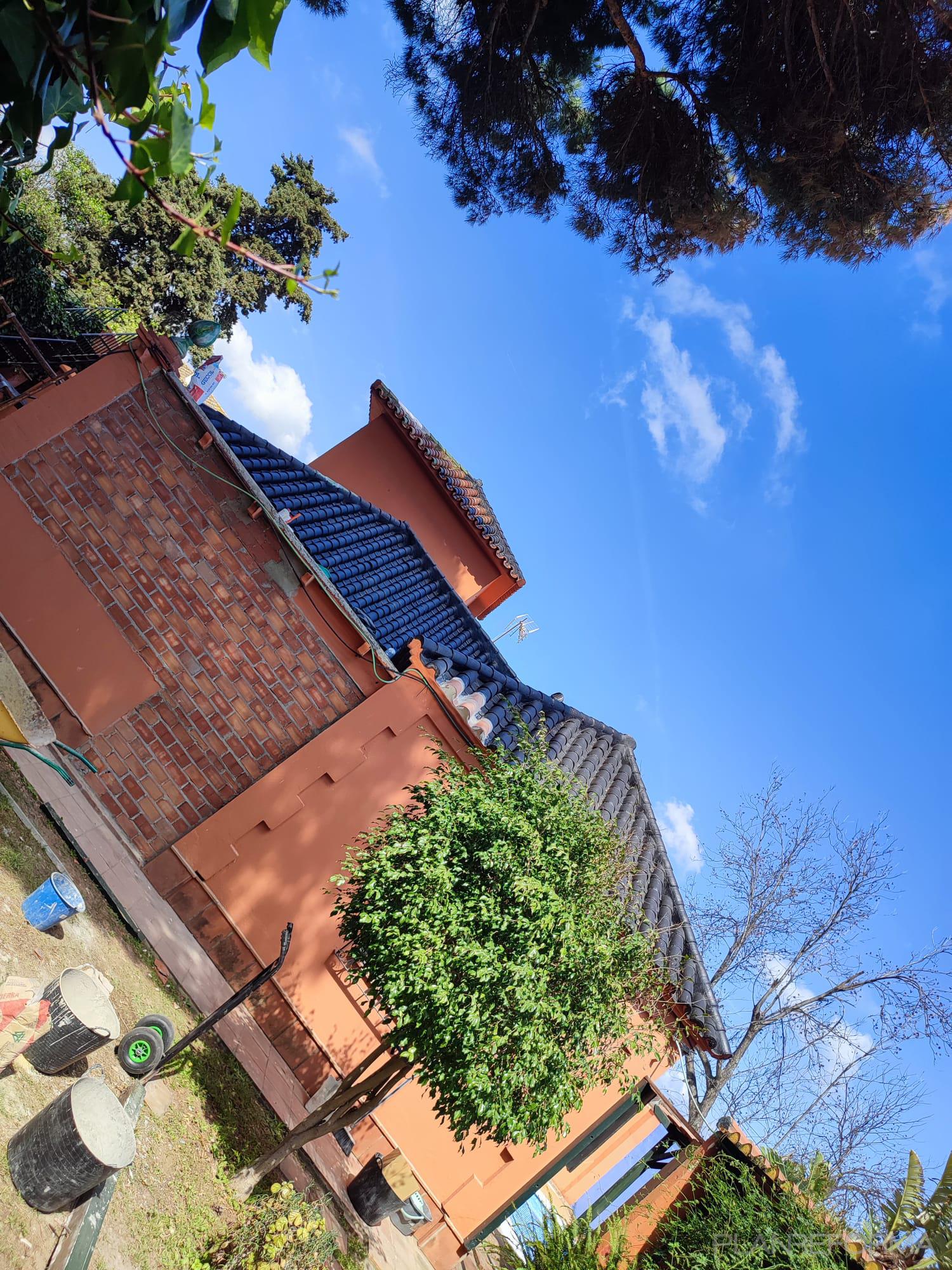 Terraza Estilo clasico Color beige  diseñado por OCC MULTISERVI | Reformista, constructor 