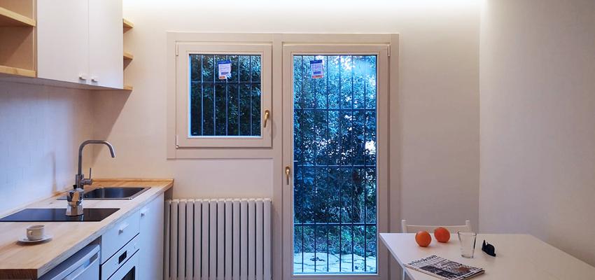 Cocina Estilo mediterraneo Color blanco  diseñado por Oficina Urbana | Arquitecto | Copyright Renato Pucci