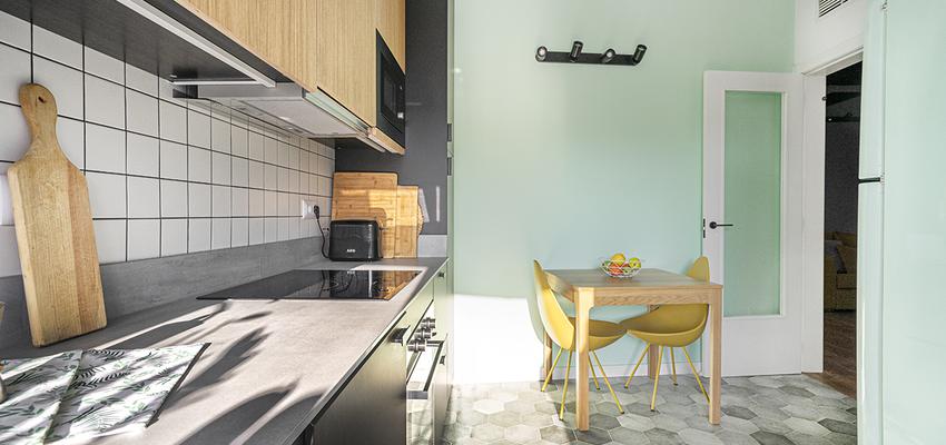 Cocina Estilo contemporaneo Color verde  diseñado por Oficina Urbana | Reformista, constructor | Copyright Renato Pucci