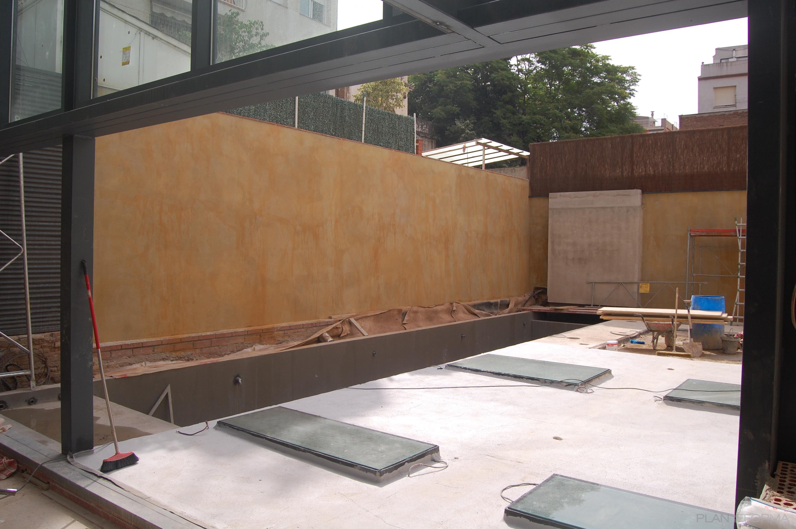 Piscina Estilo moderno Color gris, negro, bronce  diseñado por Home Concept | Gremio 