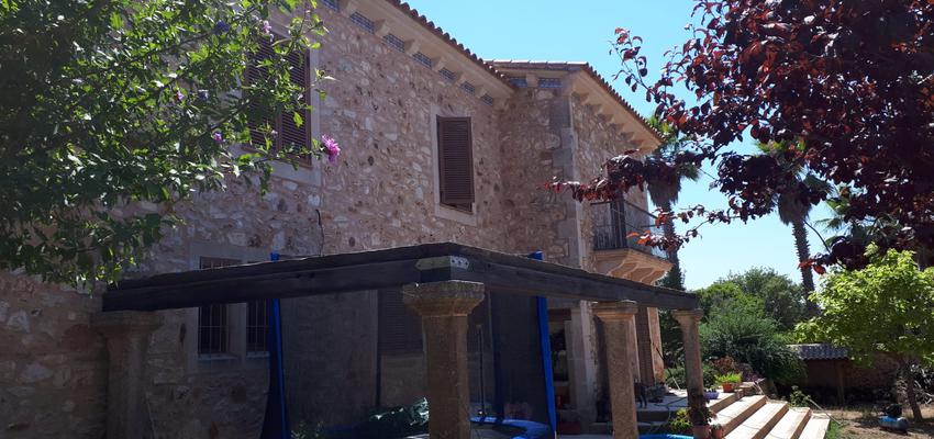 Exterior Estilo clasico Color azul  diseñado por Salvador Rodríguez Sánchez | Reformista, constructor | Copyright Reforma de fachada