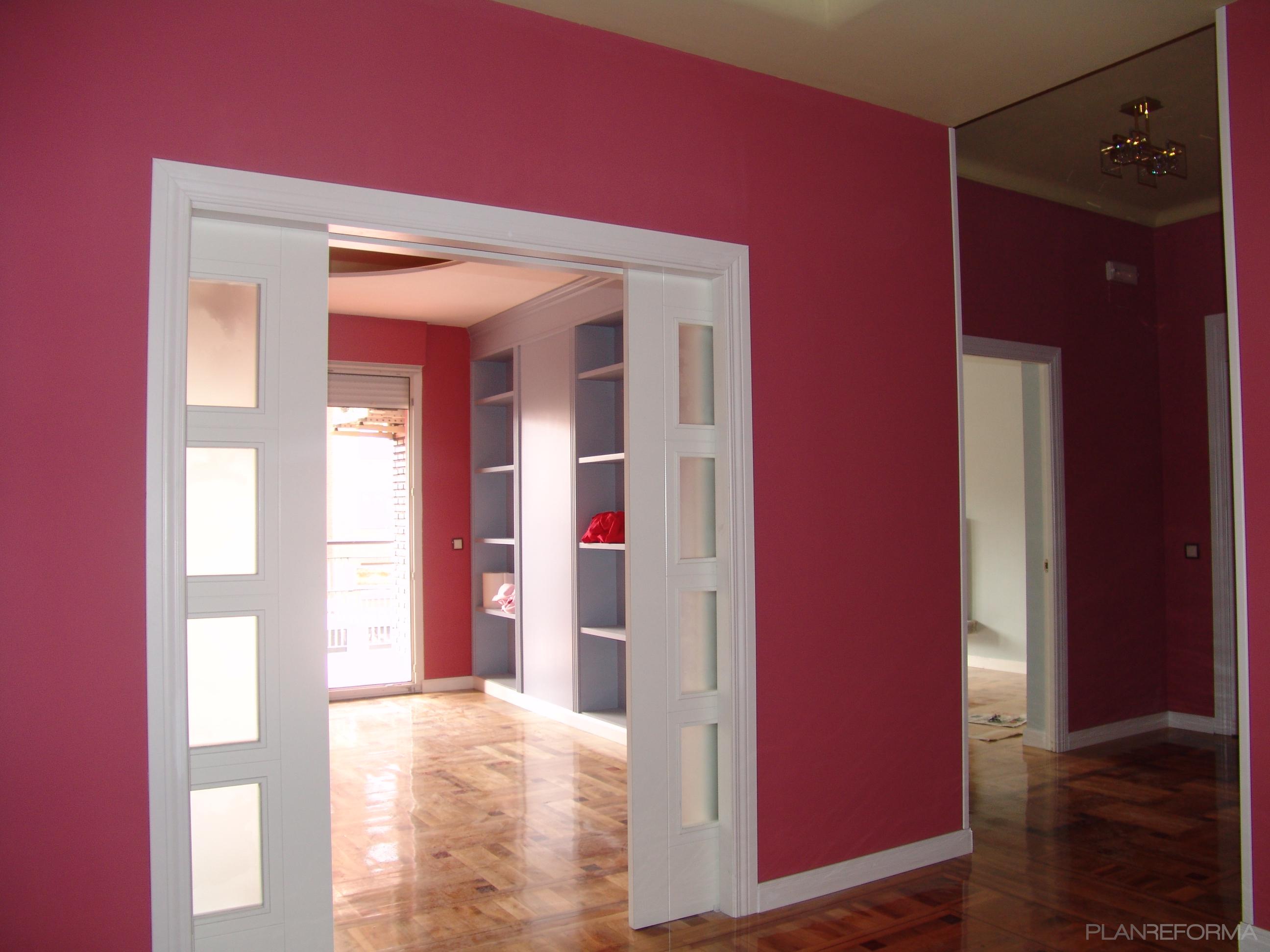 Oficina Estilo moderno Color rojo, marron, plateado  diseñado por Alberto | Gremio | Copyright es nuestra