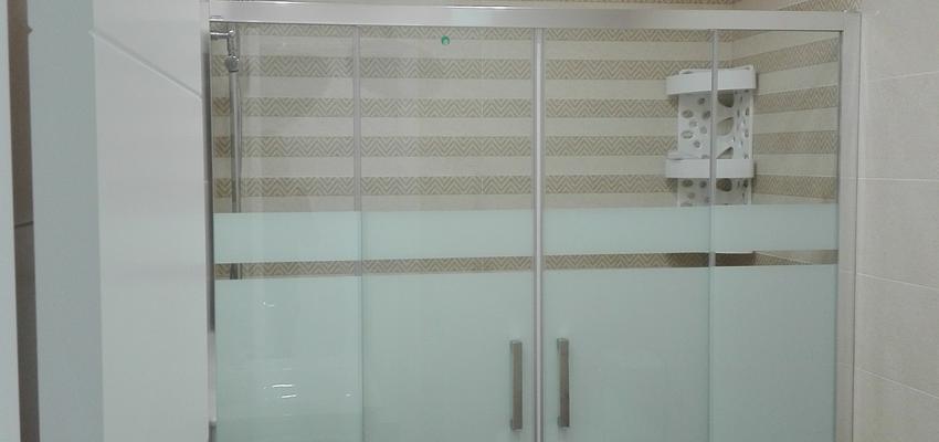 Baño Estilo contemporaneo Color beige, beige  diseñado por Arquitectos 3hache | Arquitecto | Copyright Propietario