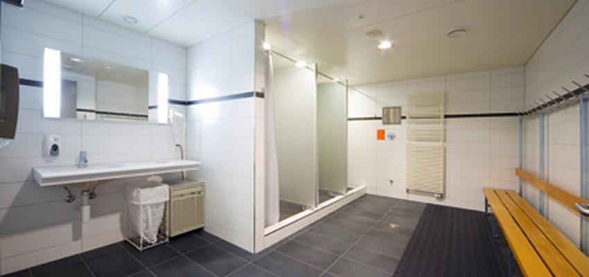 Baño style contemporaneo color marron, blanco, gris  diseñado por aparici | Marca colaboradora | Copyright Aparici