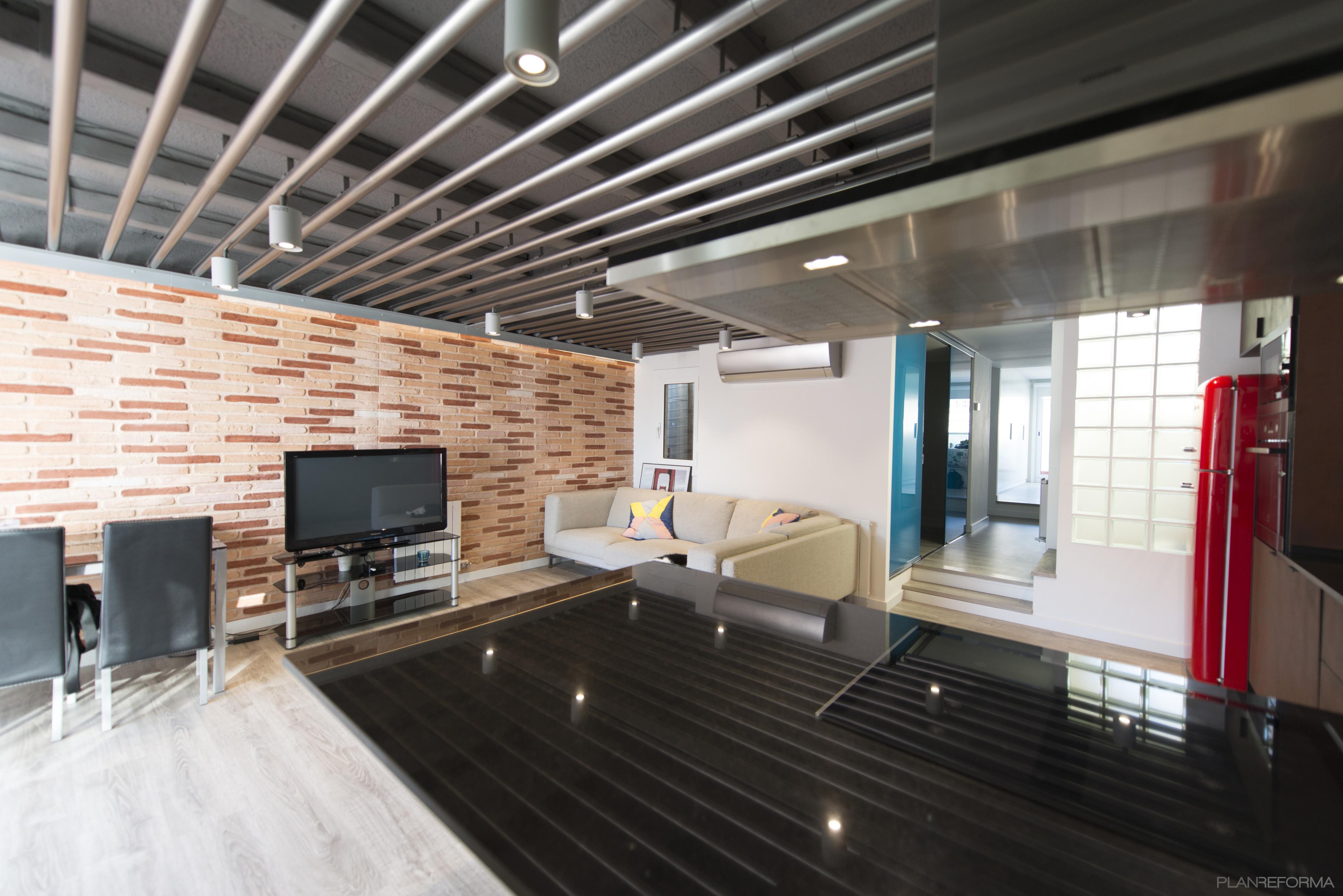 Comedor, Cocina, Loft Estilo contemporaneo Color marron, marron, negro  diseñado por Francesc Plazas Nebot | Arquitecto | Copyright F.P.Arquitectura