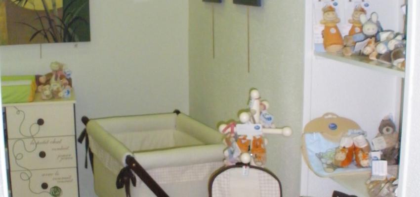 Niños style contemporaneo color beige, marron, blanco  diseñado por ANGELES SAZ SANTED Arquitecto de Interiores | Interiorista | Copyright propia