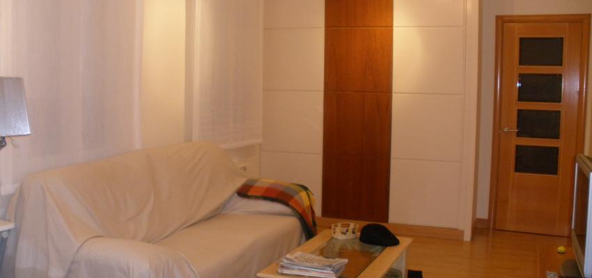 Salon style contemporaneo color marron, marron, blanco  diseñado por ANGELES SAZ SANTED Arquitecto de Interiores | Interiorista | Copyright propia