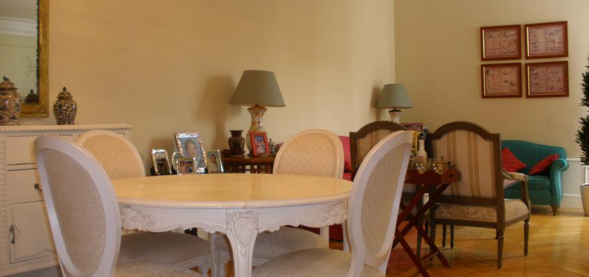 Comedor, Salon style clasico color turquesa, beige, marron  diseñado por ANGELES SAZ SANTED Arquitecto de Interiores | Interiorista | Copyright propia