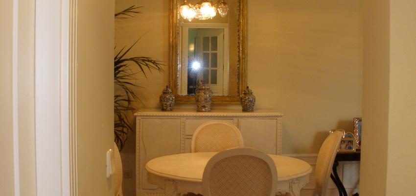 Comedor, Pasillo style clasico color beige, marron, blanco  diseñado por ANGELES SAZ SANTED Arquitecto de Interiores | Interiorista | Copyright propia