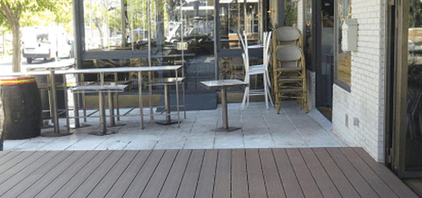 Exterior Estilo rustico Color marron, blanco, gris  diseñado por Neoture Innovación Ecológica | Gremio | Copyright Neoture Innovación Ecológica