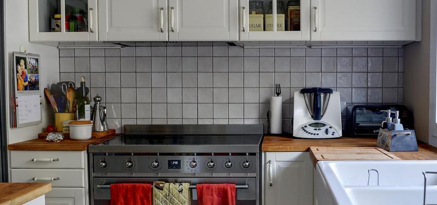 Cocina Estilo clasico Color gris  diseñado por Jaume  (Cuadern Campanals Arquitectes) | Gremio 