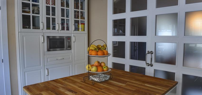 Cocina Estilo clasico Color gris  diseñado por Jaume  (Cuadern Campanals Arquitectes) | Gremio 