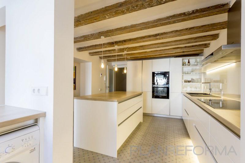 Cocina Estilo contemporaneo Color beige, blanco, gris