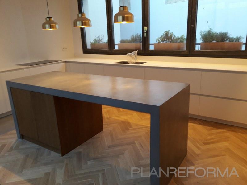 Cocina Estilo contemporaneo Color marron, blanco, gris