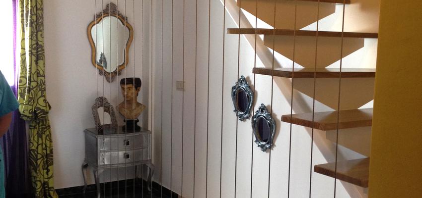 Escalera Estilo clasico Color amarillo  diseñado por Arquiox Idea | Arquitecto 