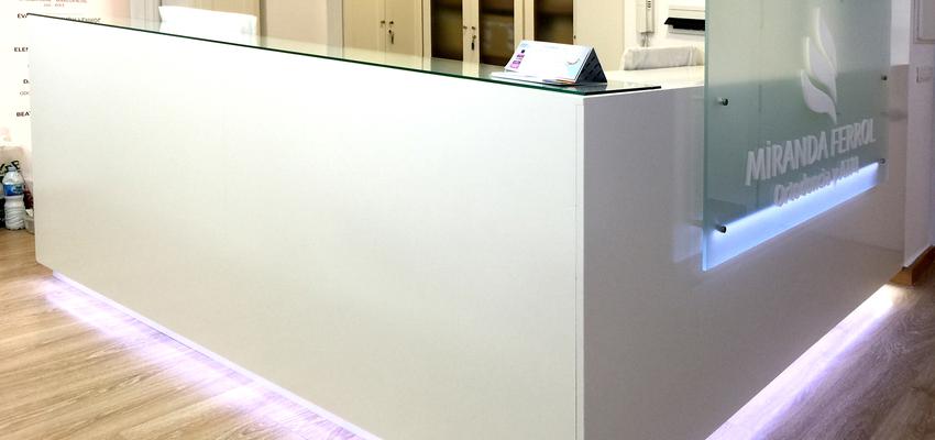 Oficina Estilo contemporaneo Color blanco  diseñado por Arquiox Idea | Arquitecto 