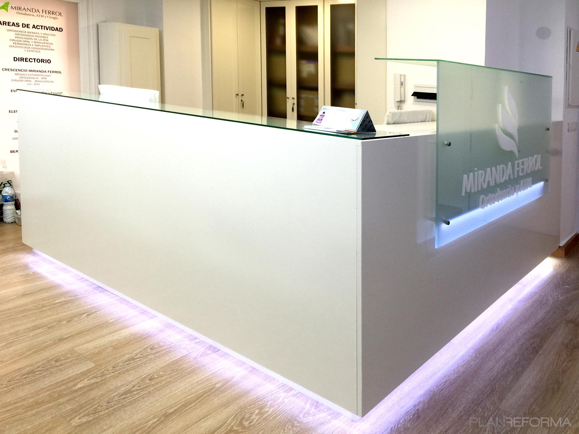 Oficina Estilo contemporaneo Color blanco  diseñado por Arquiox Idea | Arquitecto 
