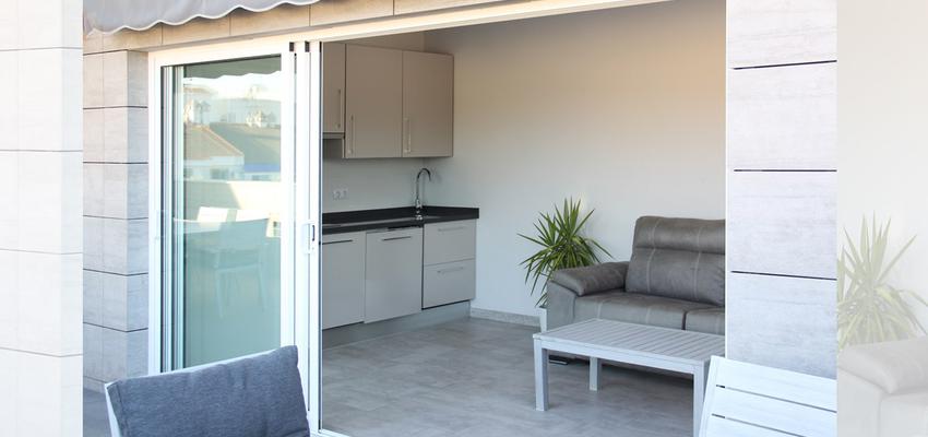 Terraza, Salon, Exterior Estilo contemporaneo Color verde  diseñado por ACTIVE Arquitectos | Arquitecto | Copyright ACTIVE Arquitectos