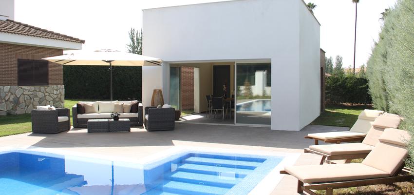 Comedor, Piscina, Jardin Estilo contemporaneo Color verde  diseñado por ACTIVE Arquitectos | Arquitecto | Copyright ACTIVE Arquitectos