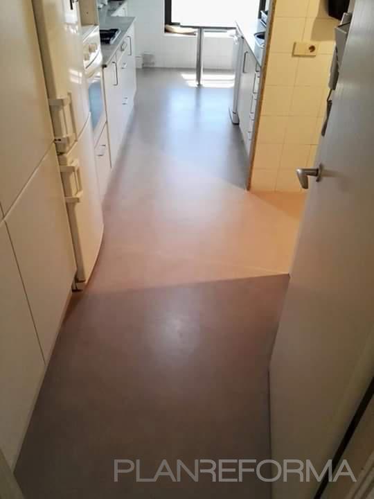 Cocina Estilo moderno Color marron  diseñado por Projectes Pla | Interiorista 