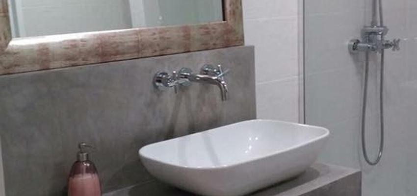 Baño Estilo moderno Color gris  diseñado por NOU CABANYAL S.L. | Gremio 