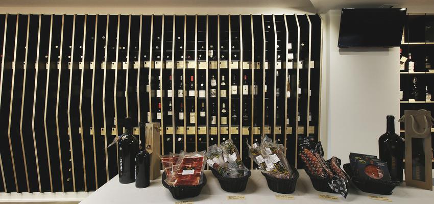 Pasillo Estilo contemporaneo Color marron  diseñado por sara del vecchio | Interiorista 