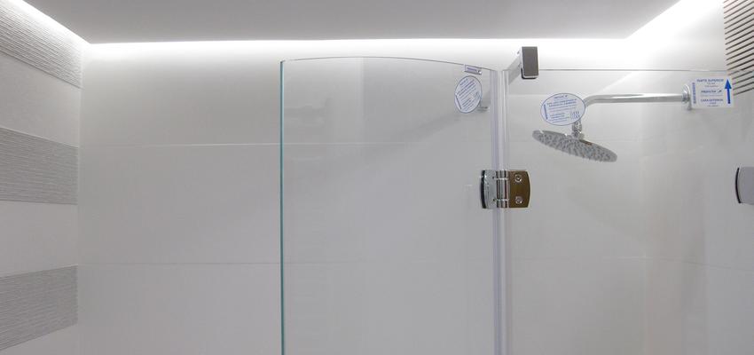 Baño Estilo contemporaneo Color blanco, gris  diseñado por extraMURS Arquitectura | Arquitecto 