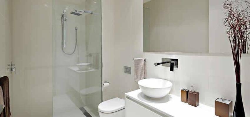 Baño Estilo moderno Color beige, beige, blanco  diseñado por Rysibcn SL | Gremio | Copyright rysicn sl