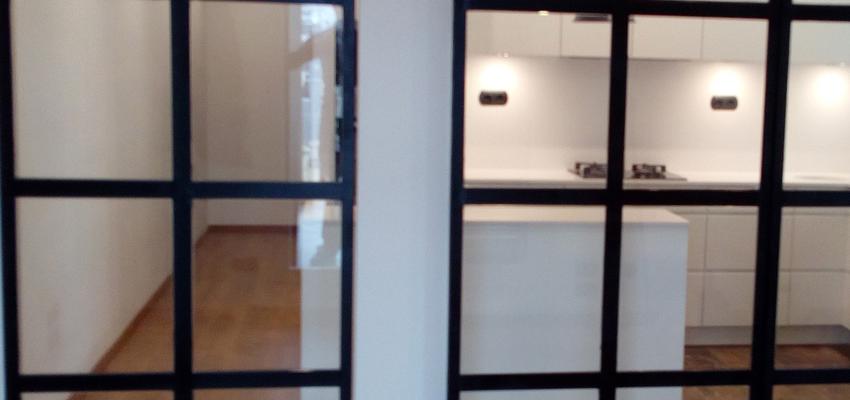 Cocina Estilo moderno Color blanco, gris, negro  diseñado por G+C obra interior SL | Gremio | Copyright G+C obra interior SL