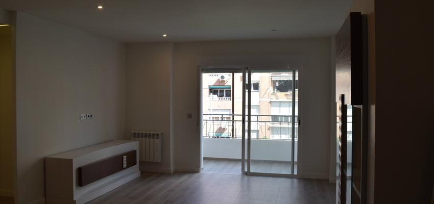 Terraza, Salon Estilo moderno Color azul oscuro  diseñado por CyR Arquitectura+Construcción | Gremio | Copyright CyR arquitectura+construcción