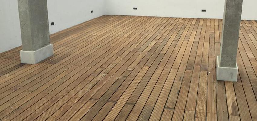 Terraza Estilo contemporaneo Color marron  diseñado por Madegar - Puertas y Armarios Málaga | Gremio | Copyright Madegar