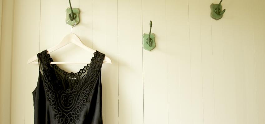 Lavadero Estilo clasico Color beige, marron, beige  diseñado por Virginia Sánchez | Interiorista 