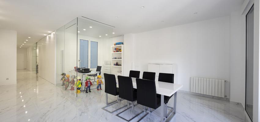 Comedor, Salon Estilo contemporaneo Color blanco, gris, negro  diseñado por Enrique Canellas | Arquitecto | Copyright Canlopstudio