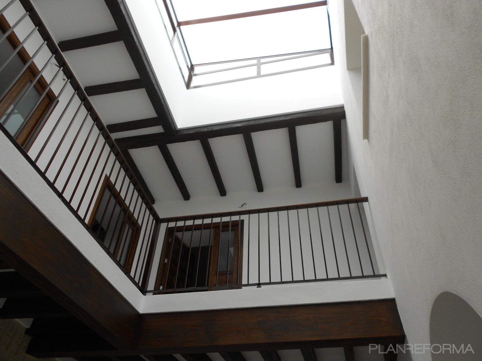 Patio Estilo clasico Color azul  diseñado por Estilo y Arquitectura | Arquitecto Técnico | Copyright Una obra realizada por mi como técnico de la Dirección Facultativa