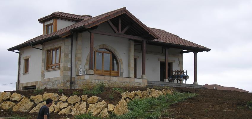 Patio, Exterior style rustico color marron, blanco  diseñado por Graciano José | Arquitecto 