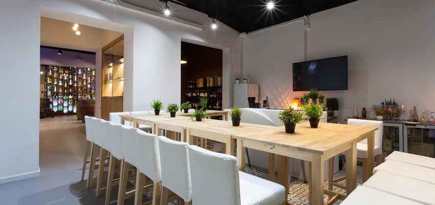 Tienda Estilo moderno Color blanco  diseñado por cliparquitectes | Arquitecto | Copyright cliparquitectes Tienda Estilo moderno Color blanco  diseñado por cliparquitectes | Arquitecto | Copyright cliparquitectes