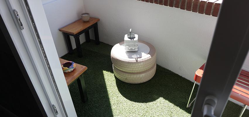 Balcon Estilo moderno Color verde, marron, blanco  diseñado por GRUPO STYLO REFORMAS Y DECORACIÓN S.L. | Gremio | Copyright stylo reformas y decoración sl