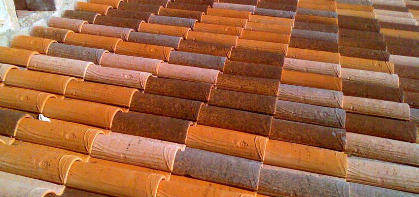 Exterior style contemporaneo color ocre, marron, gris  diseñado por JOSEP LLACUNA ROCA | Arquitecto Técnico 