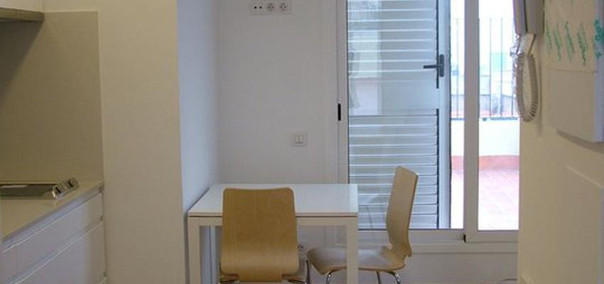 Cocina style contemporaneo color marron, blanco  diseñado por MR-ARQUITECTURA TECNICA | Arquitecto Técnico 