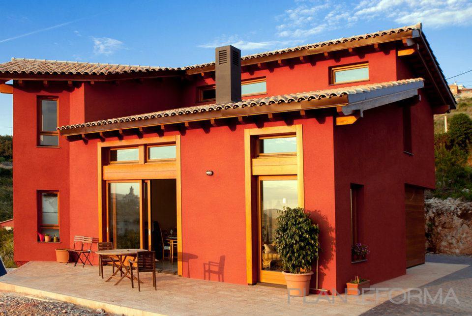Porche, Exterior, Jardin Estilo tradicional Color rojo, ocre  diseñado por MR-ARQUITECTURA TECNICA | Arquitecto Técnico 