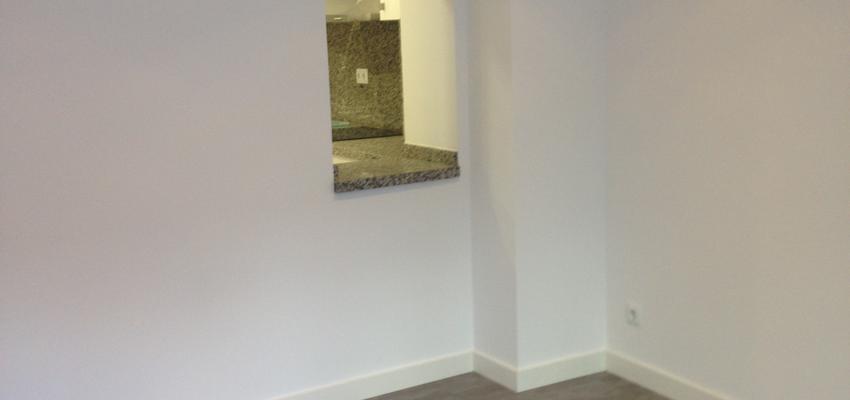 Comedor, Salon Estilo clasico Color beige, marron, blanco  diseñado por REVALUE Construcciones y Reformas Integrales | Gremio | Copyright Revalue