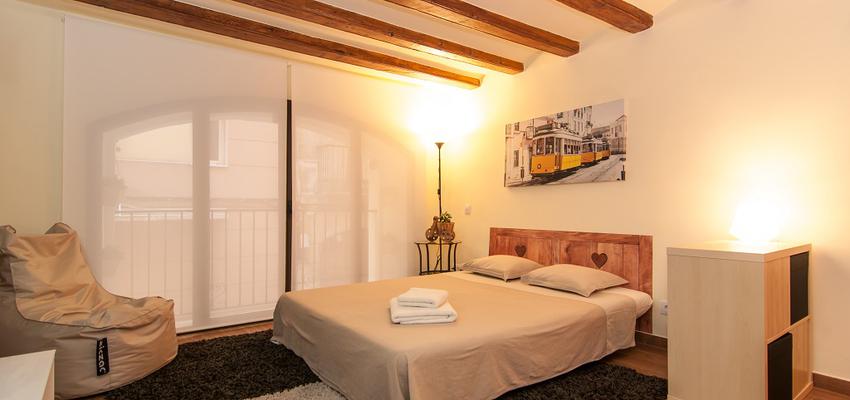 Dormitorio, Loft style contemporaneo color beige, marron, beige, blanco, gris  diseñado por Jonathan | Gremio 