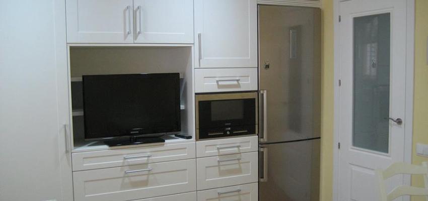 Cocina style contemporaneo color blanco  diseñado por Nines Díaz | Interiorista | Copyright DISEÑA HABILITA S.L.